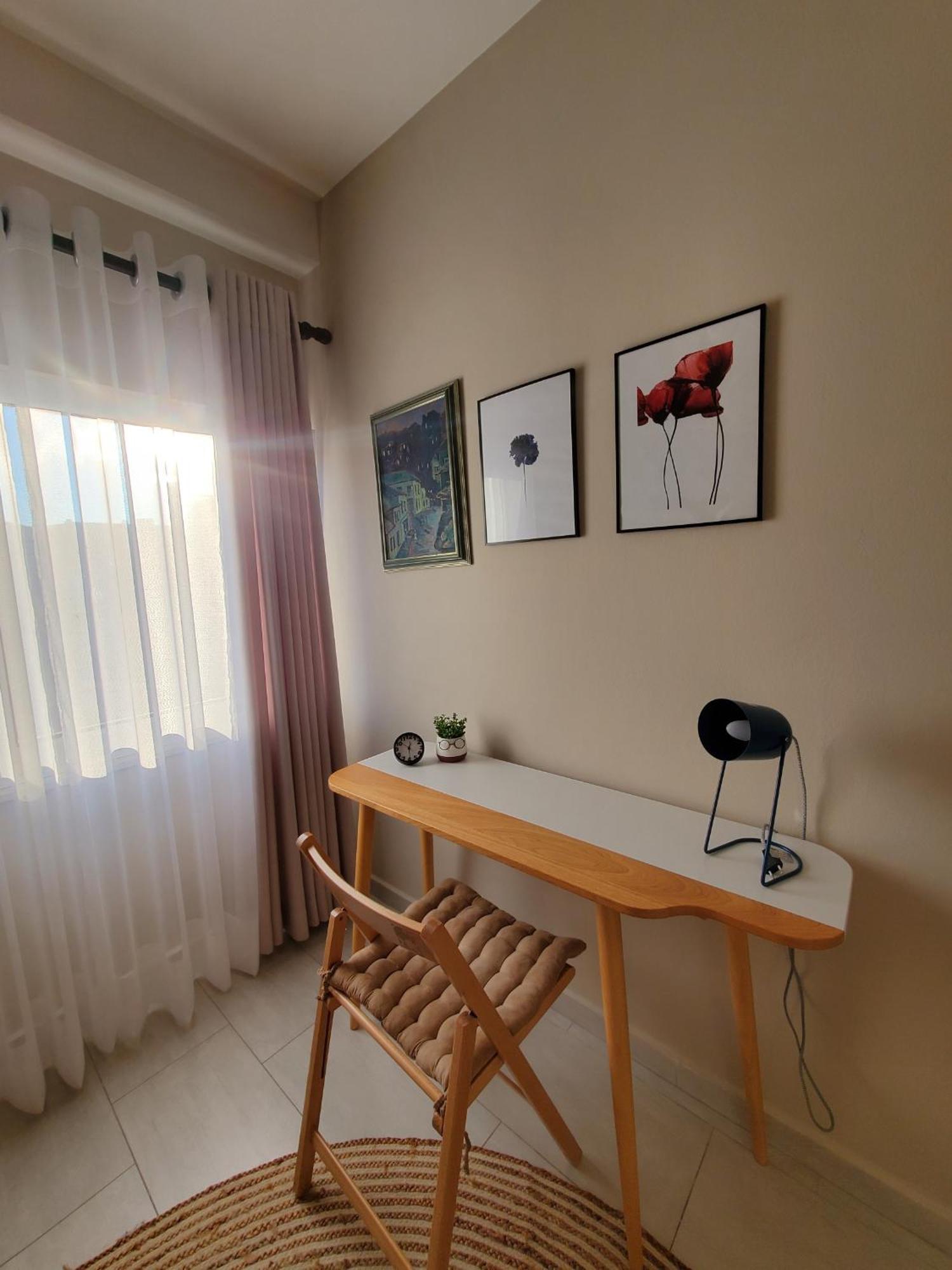 Francie's Apartment, * Tirana